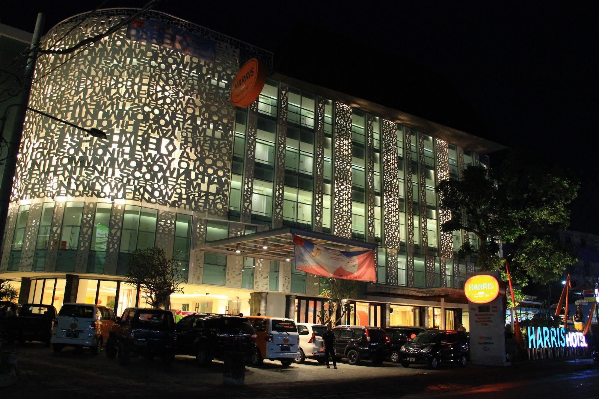 Harris Hotel Raya Kuta Lombok Exterior foto